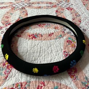 Steering wheel cover